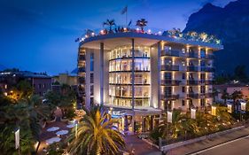 Hotel Kristal Palace Riva Del Garda
